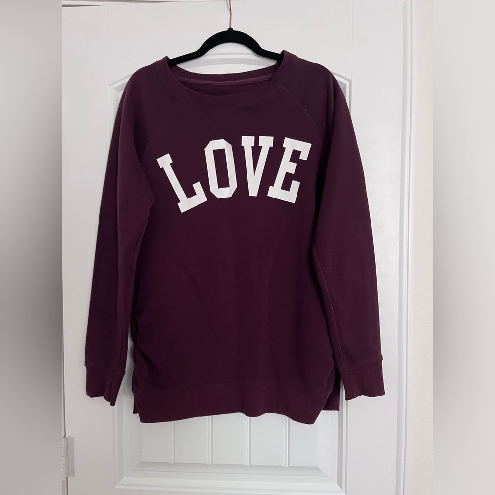 Women’s Love Logo Long Sleeve Crew Neck Maroon Sweatshirt Size M